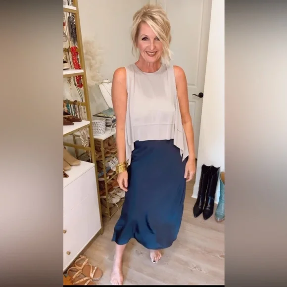 Classic Navy Satin Slip Skirt - Women - Picture 5 of 16